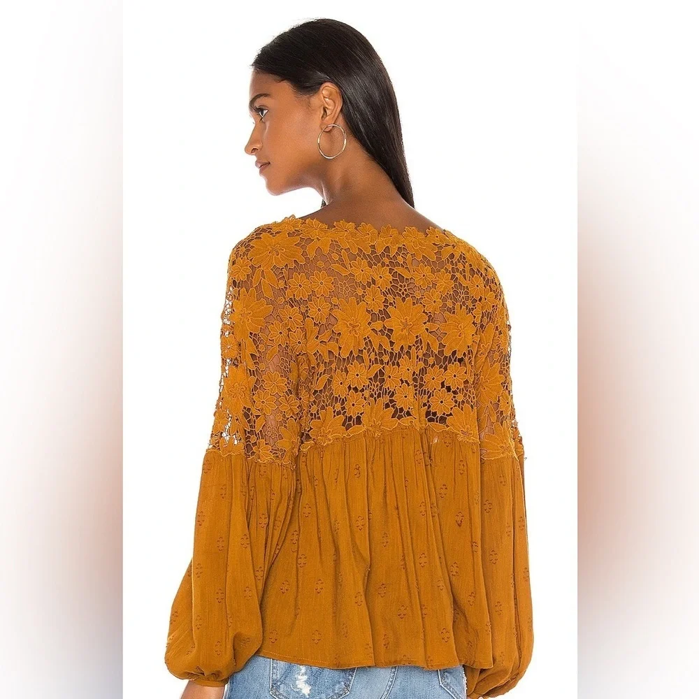 Free People Gold V-Neckline Bell Sleeves 100% Cotton Lina Lace Top Sz Sm